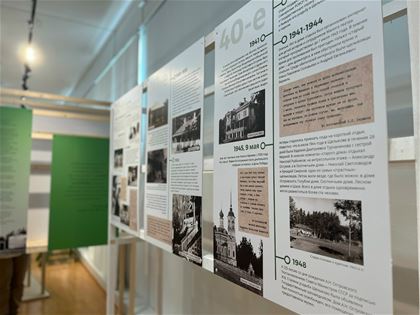 Экскурсия по выставке «Семья. Театр. Дом»